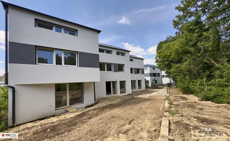 NEU! ++ ZIEGELMASSIV ++ BEZUGSFERTIG ++ 12 REIHENHÄUSER ++ 2 PKW-STELLPLÄTZE PRO HAUS ++ GARTEN &amp; TERRASSE ++ SCHLÜSSELFERTIG ++ FISCHAMEND ++