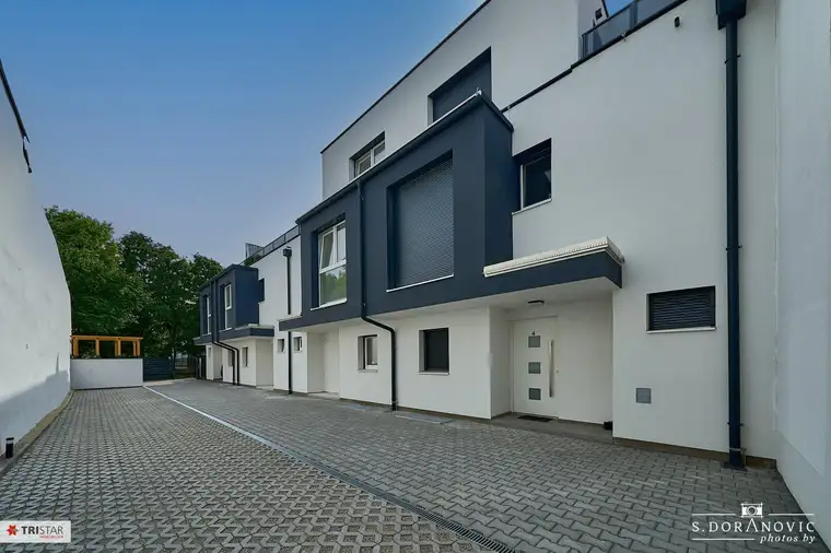 NEU! ++ BEZUGSFERTIG ++ HAUS MIT 5 ZIMMER / KELLER / GARTEN / 3 TERRASEN / 1 PKW-STELLPLATZ ++ EIGENTUM ++ 1220 WIEN ++