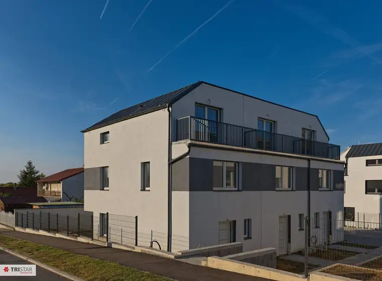 NEU! • Ziegelmassiv • Schlüsselfertig • Garten + Terrasse • Fischamend