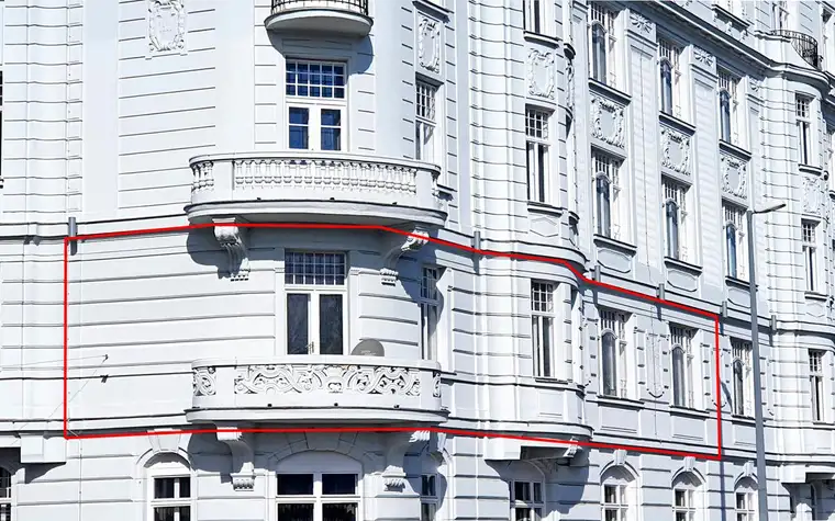 Attraktive Bürofläche in renoviertem Stilaltbau direkt bei U4 und Nähe 1. Bezirk