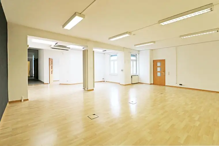 Halle 520 m² + Büro 200 m²! Multifunktional! Zentral!