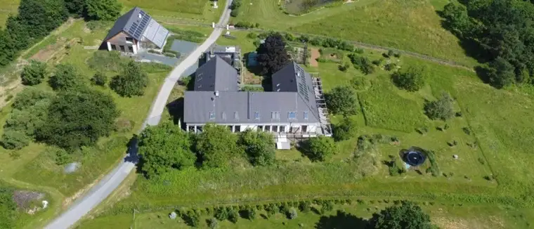 Südburgenländisches Anwesen in Panoramalage mit großzügigem Wohnhaus für Großfamilie und Freunde