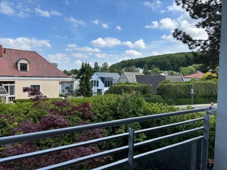 Perfekte, gepflegte Pärchen-Wohnung mit Loggia