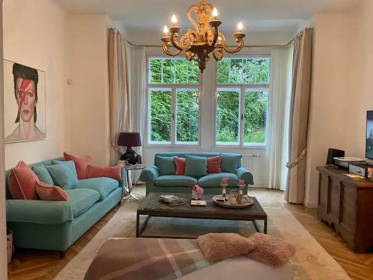 Elegante Stil-Altbau-Villa mit Garten in Grünruhelage von Dornbach 