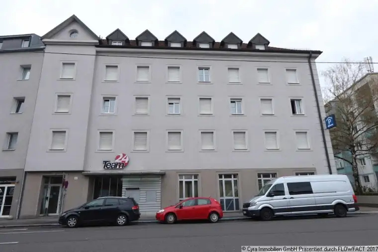 Moderne freundliche Erdgeschossbüroflächen im Zentrum von Linz zu vermieten