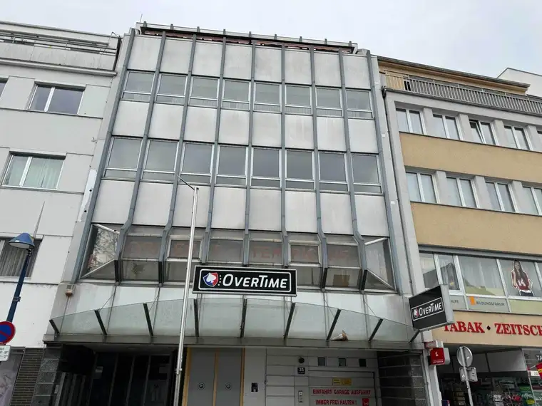 Bestandfreies Stadthaus mit Entwicklungspotential im Zentrum von Wels zu verkaufen