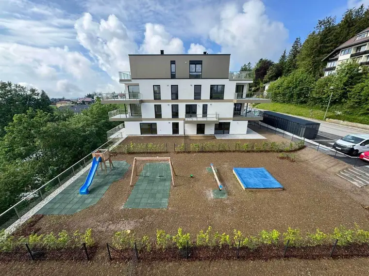 Wunderschöne Kleinwohnung mit Terrasse Top 5 1.OG in Kirchschlag in Neubau Erstbezug zu verkaufen