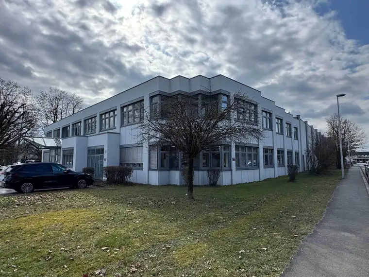 Vermietung von attraktiven Büro- und Lager/Produktionsflächen im Franzosenhausweg Linz