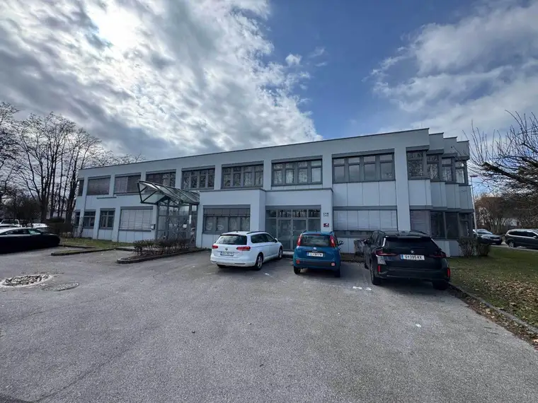 Vermietung von attraktiven Büro- und Lager/Produktionsflächen im Franzosenhausweg Linz