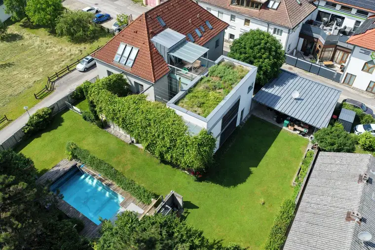Verkauf eines Architektenhauses mit 5 Wohneinheiten in Au an der Donau