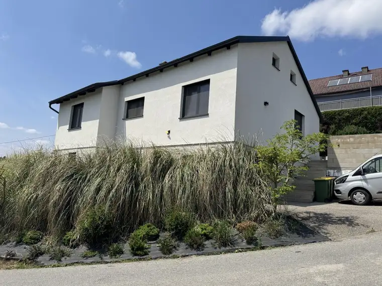 Charmantes Einfamilienhaus mit großem Garten und Ausbaupotential in Raaba bei Graz