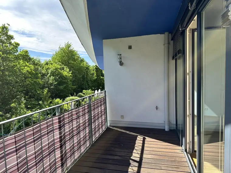 WIENERBERG IS CALLING: 2-Zimmer mit Balkon mit Sauna, Fitness &amp; Pool in der Anlage + optionaler Garagenstellplatz ***