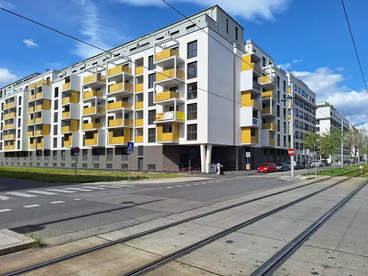 Garagenstellplatz in der Tokiostraße