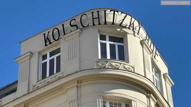 Repräsentation groß geschrieben: Altbauwohnung mit 138 qm und 12 qm Balkon