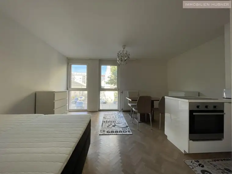 Top-modern möblierte Single-Wohnung mit optimaler Verkehrsanbindung