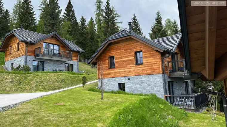 Stilvolle Ruheoase auf der Hochrindl - hochwertige Bergchalets - Ihr Rückzugsort mit Bergblick! Sofort beziehbar! Ski-Lift Nähe!