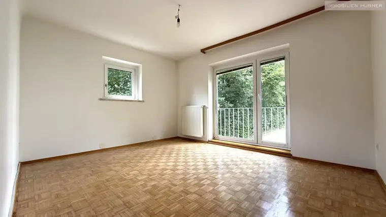 Ruhelage und Blick ins Grüne!!! Hübsche, großzügig geschnittene Neubauwohnung!!!