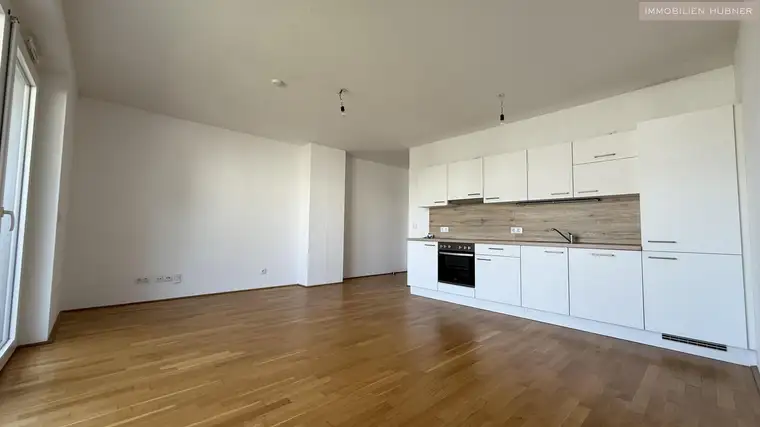 Moderne Neubauwohnung mit 7,77m² Loggia zum INNENHOF nahe Akademiepark
