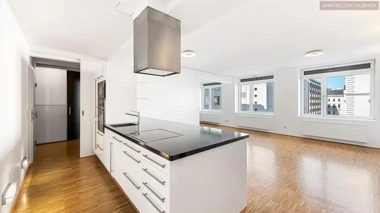 Sarah Lohninger, Hubner Immobilien GmbH