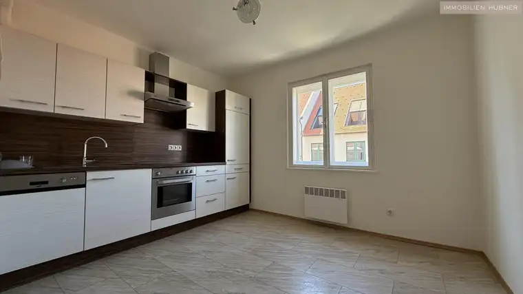 UNBEFRISTET!!! Single-Wohnung in bester Innenstadtlage (Fußgängerzone!!!)