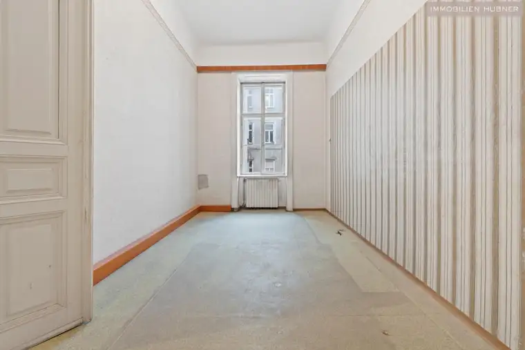 " Das Fenster zum Hof" /Clusiusgasse im 2ten Liftstock, sanierungsbedürftige 3 Zimmer, ca. 68,47 m²