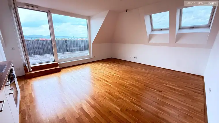 Schneebergblick!!! 3-Zimmer-DG-Wohnung mit MEGA-WEST-TERRASSE (23m²) nahe Akademiepark