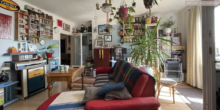 Großes Potential!!! Großzügige 2-Zimmer-Wohnung, unbefristet vermietet.