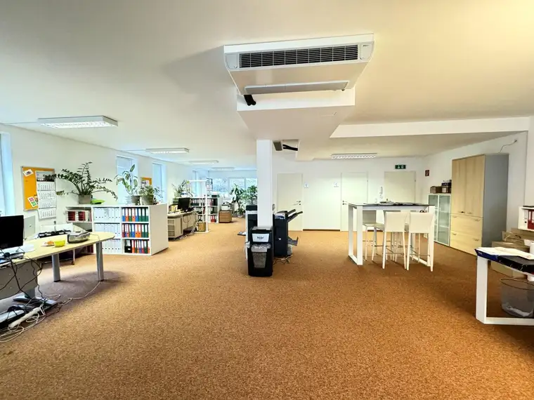 Provisionsfrei - Super gelegenes Büro mit 161 m² - vielfältig nutzbar