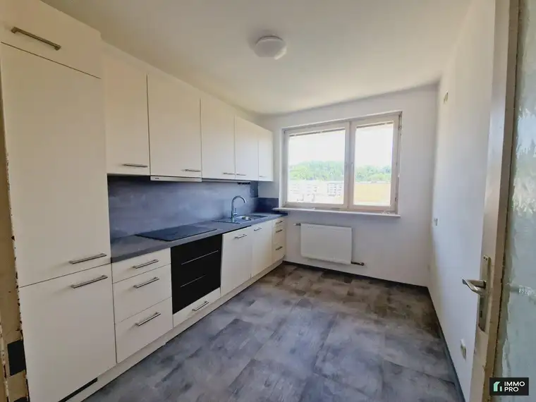 Sehr schöne, sanierte 3-Zimmer-Wohnung plus Küche mit Balkon in Geidorf! Die Heizkosten sind im Gesamtpreis inkludiert!