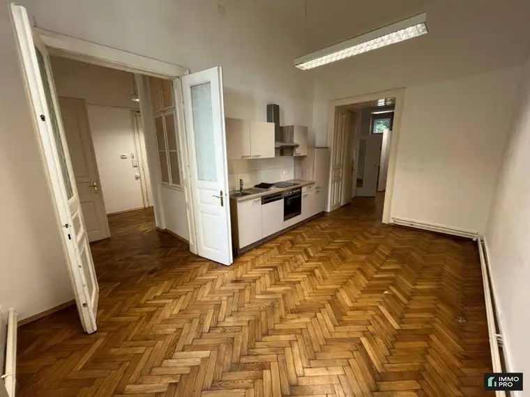 Modernes Büro im Erdgeschoss im Zentrum von Leoben mit moderner Einbauküche!