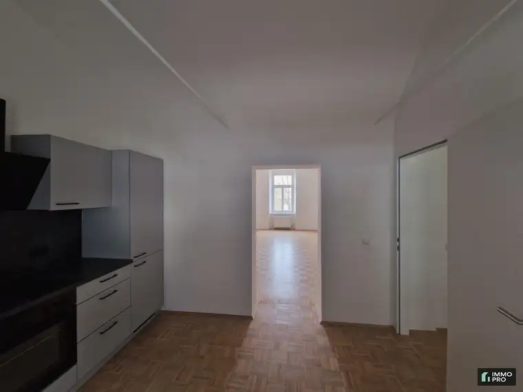 Generalsanierte 2-Zimmer-Wohnung mit zugeordnetem Parkplatz - in Wildon!