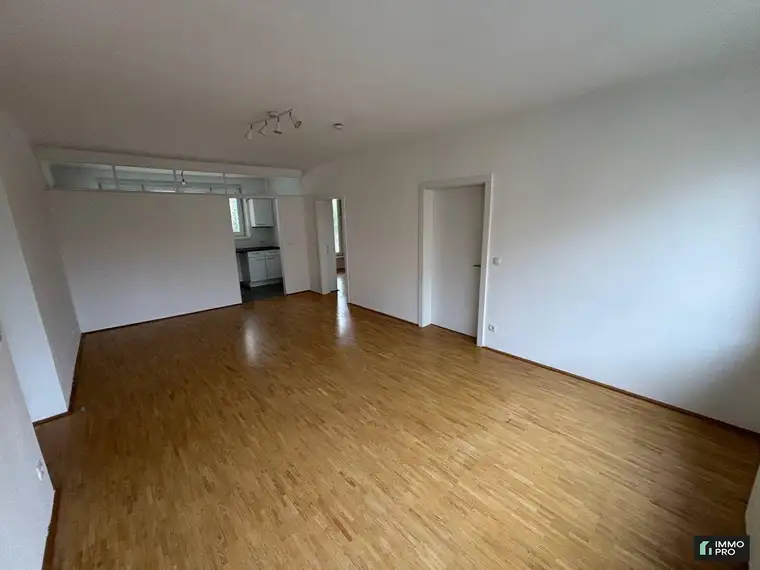 Helle 3-Zimmer Wohnung mit Balkon