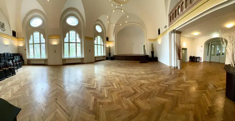 schöner großer Saal im sanierten Altbau / Leoben / IMS Immobilien KG