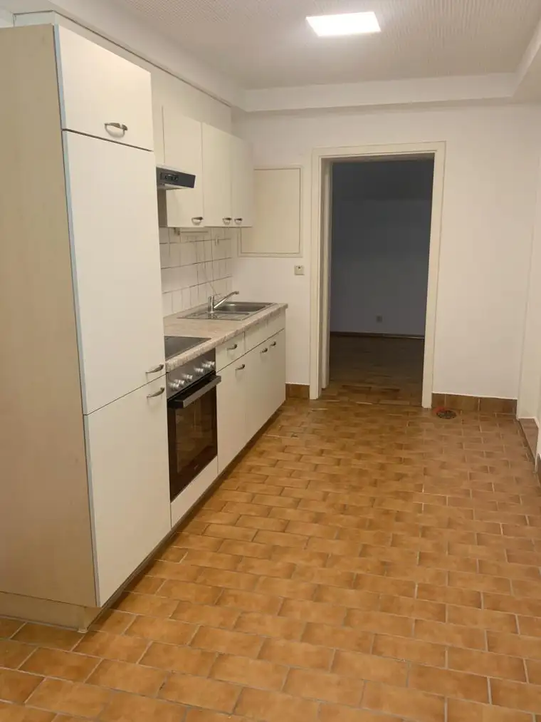 Garconniere mit Blick in den begrünten Innenhof / RESERVIERT!!