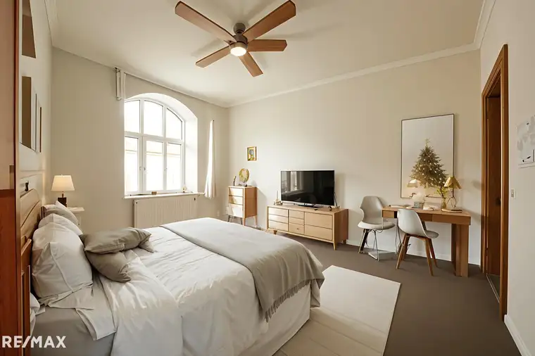 HISTORISCHES FLAIR &amp; VIEL PLATZ! 3-Zimmerwohnung-Top 4!