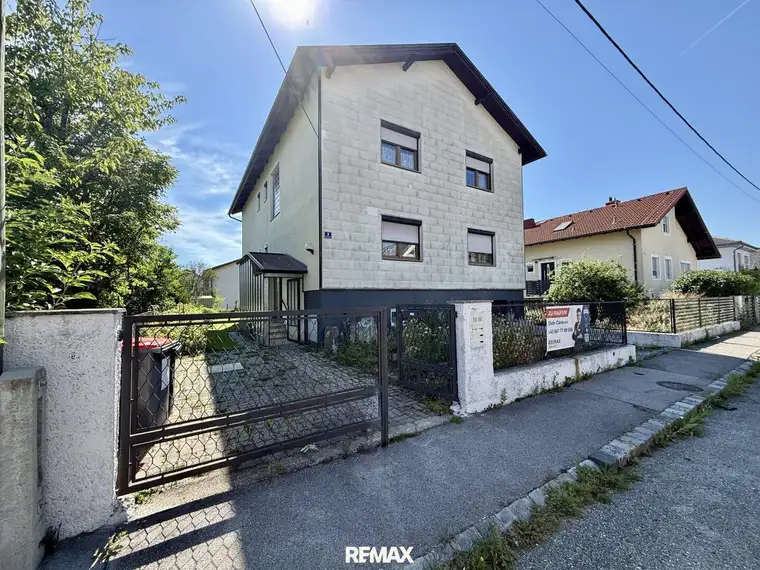 Bestlage Bad Vöslau – Großzügiges Ein- oder Zweifamilienhaus mit viel Potenzial