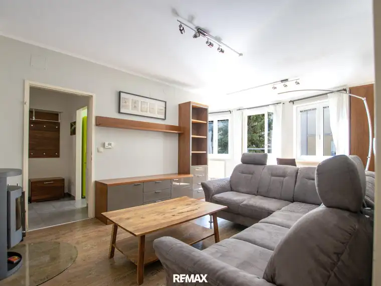 Hell. Ruhig. Zuhause. – 3-Zimmer-Wohnung mit Tiefgaragenplatz