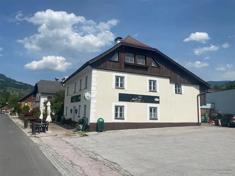 Liegenschaft direkt in Aich