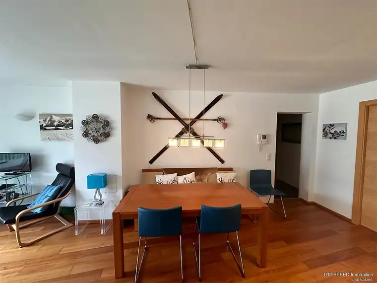 Großzügige 107m² Wohnung in zentraler Lage mit 3 Schlafzimmern