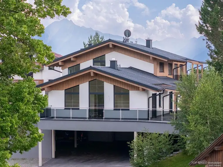 Wohnen mit Dachsteinblick – Ihr Rückzugsort mit großer 104 m² Terrasse und Blick auf den Dachstein