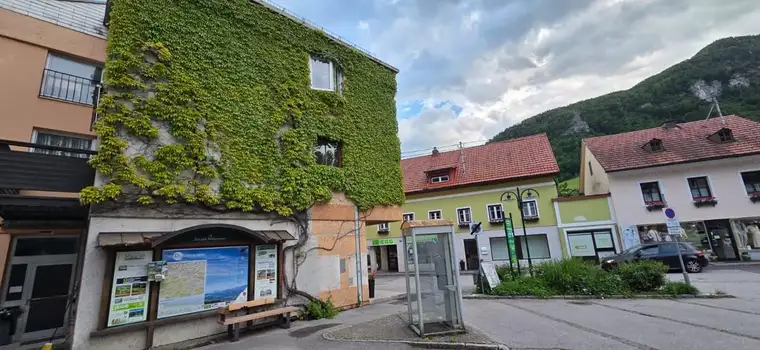 84m2 IM ORTSKERN VON LOSENSTEIN MIT GARTEN !