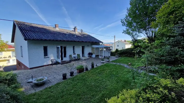 DIETACH BUNGALOW GROSSES GRUNDSTÜCK!