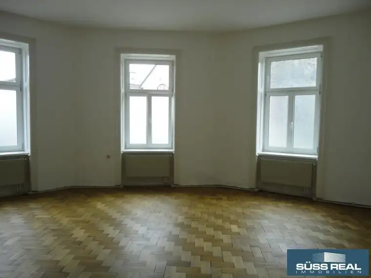 GEWERBEOBJEKT (BÜRO/KANZLEIFLÄCHEN) IN BAHNHOFSNÄHE!!