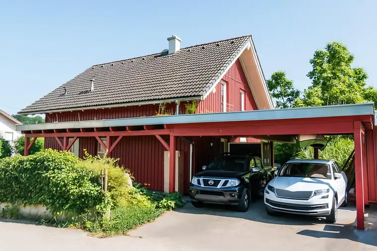 EINFAMILIENHAUS IN RUHIGER SIEDLUNGSLAGE!