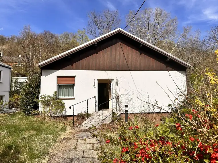Baugrundstück mit Altbestand in einer sehr exklusiven Wohngegend von Klosterneuburg.