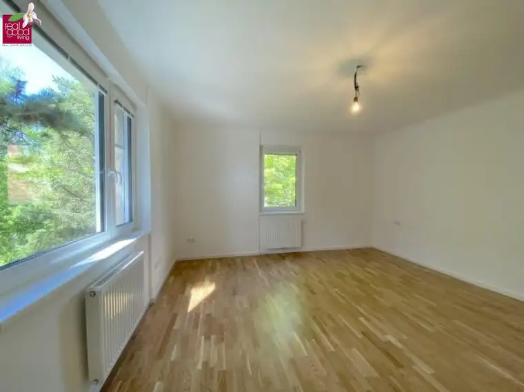 Helle 4-Zimmer-Wohnung mit Garage und Gemeinschaftsgarten in ruhiger Lage von Hietzing