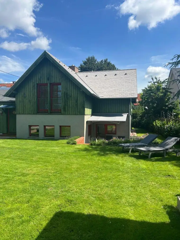 Einfamilienhaus mit 3 Zimmer Vollmöbliert in unmittelbarer Nähe zu alten Donau mit gepflegten Garten &amp; Terrasse Nähe Uno City