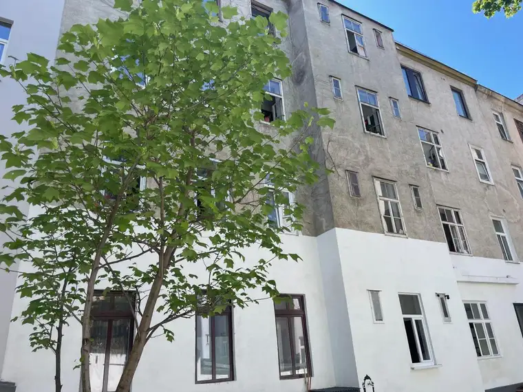 Zinshaus mit bewilligtem DG-Ausbau &amp; Aufzug +6 Einheiten möglich 1100 Wien-Favoriten
