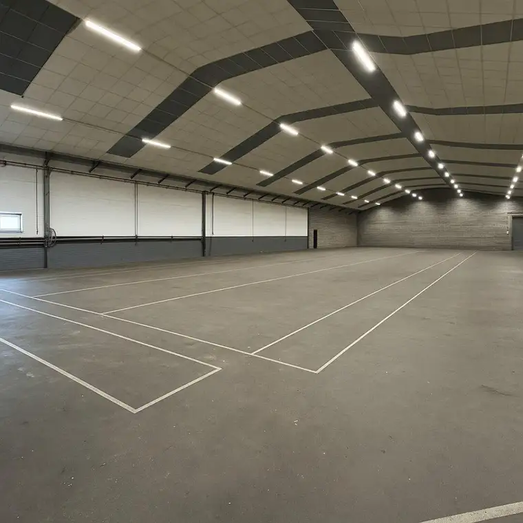 Großzügige Lagerhalle (1.400 m²) mit 1.400 m² Freifläche in Langenzersdorf – Ideal für Logistik, Handwerk &amp; Gewerbe!