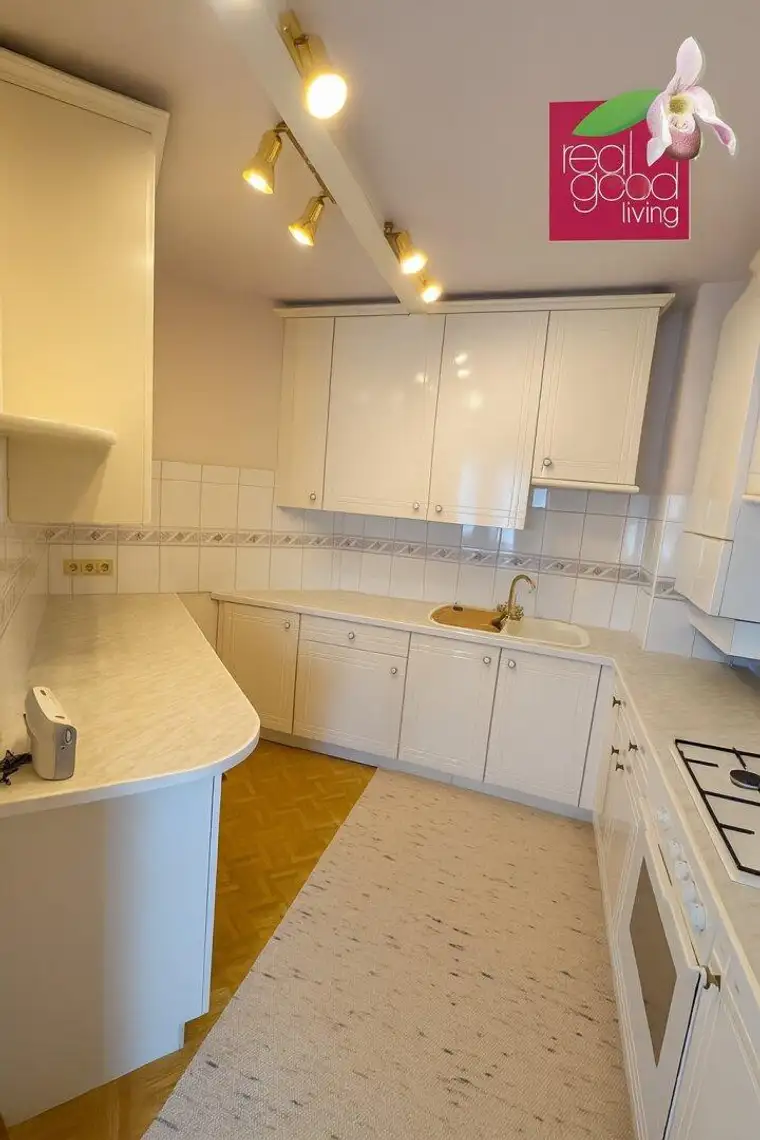 Ruhige 2-Zimmer-Wohnung mit Loggia zum Innenhof beim Feilplatz – Nähe U3 Hütteldorfer Straße